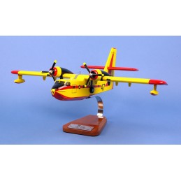 Maquette CANADAIR CL-215 Pélican n°47 F-ZBBW