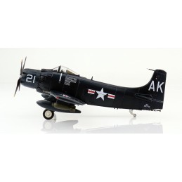 Maquette AD-3 SKYRAIDER VMA-121 USMC KOREAN WAR