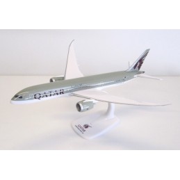 Maquette Boeing 787-9 Dreamliner QATAR AIRWAYS ech 1/200