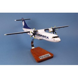 Maquette ATR 72-600 AIR CORSICA en bois peint